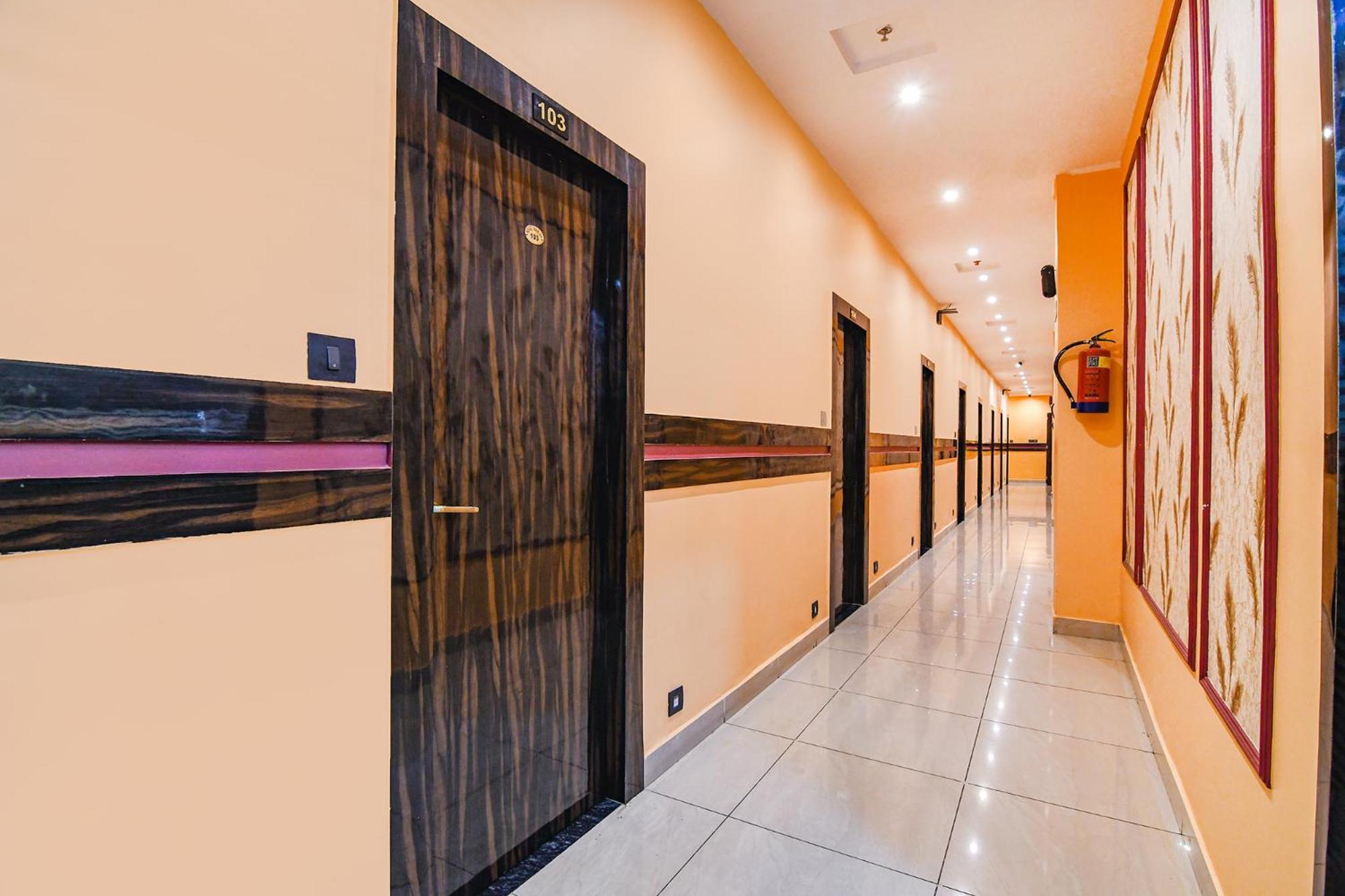 Fabhotel Royal Park Inn - Nr Eden Garden Stadium Kalkuta Zewnętrze zdjęcie